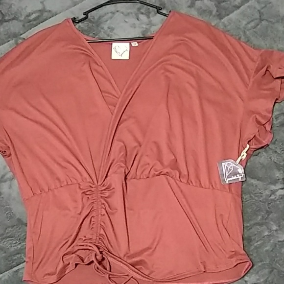 Ruffle Sleeve Ruched Top - Picture 2 of 4